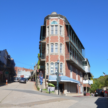Flatiron Flats (Flatiron Building)
