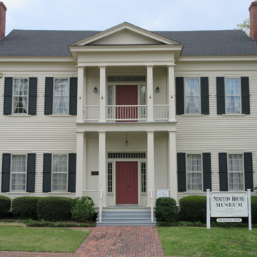 Newton House Museum (John and Penelope Newton House)