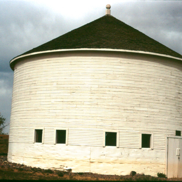 Delaney Farmhouse and Round Barn