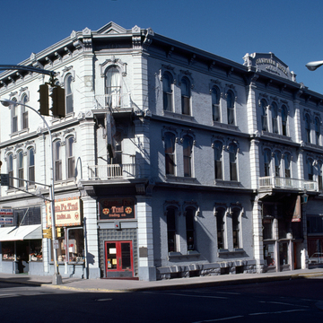 Columbian Hotel
