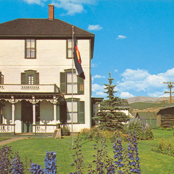 Healy House and Dexter Cabin Museum