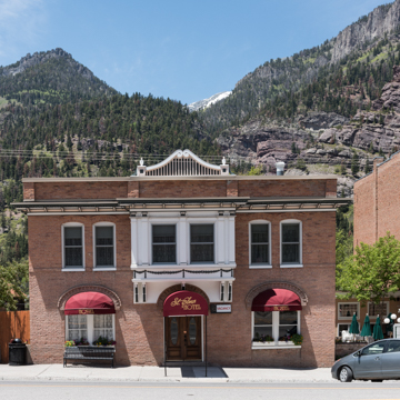 St. Elmo Hotel