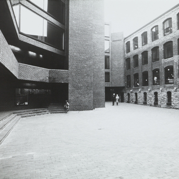 Canal Square