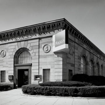 Riggs National Bank, Chevy Chase Branch (Chevy Chase Savings Bank)