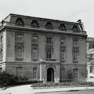 Embassy of Luxembourg (Alexander Stewart House)