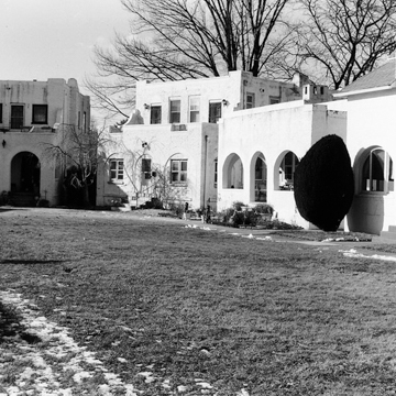 Villa Monterey (Corinne Court)