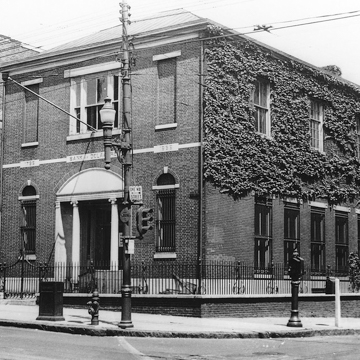 Office Building (Bank of Delaware)
