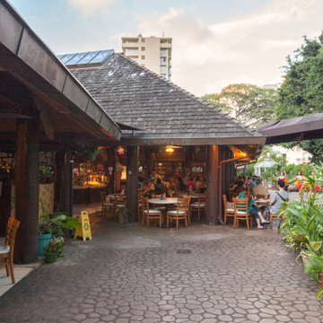 Perry Boy Smorgy (Banyan Tree Restaurant)
