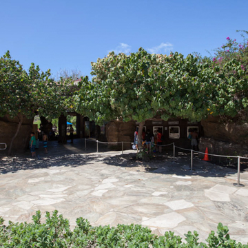 Hanauma Bay Marine Education Center