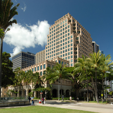 Alii Place
