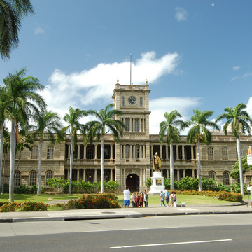 Aliiolani Hale