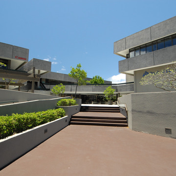 Ward Plaza