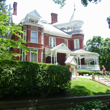 H. E. Muchnic House