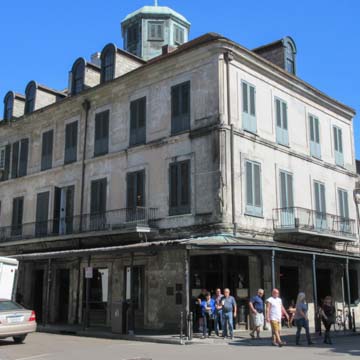 Napoleon House (Girod House)