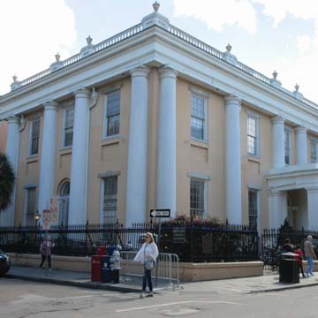 New Orleans 8th District Police Station (Bank of Louisiana)