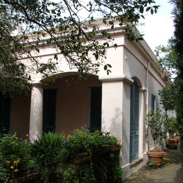 Thierry House