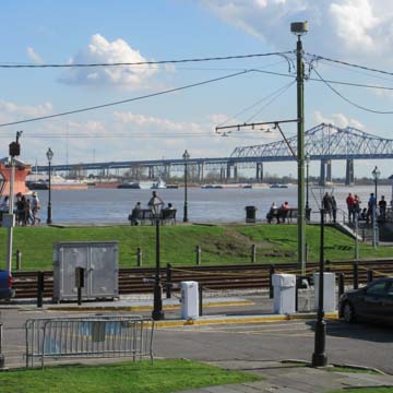 The Moonwalk and Woldenberg Riverfront Park