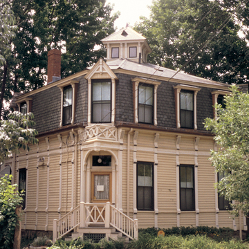 Winand Toussant House (NR)