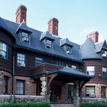 Pine Manor College (Roughwood)