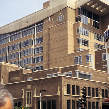 Carl J. Shapiro Center, Beth Israel-Deaconess Hospital (Incorporating the former Massachusetts College of Art)