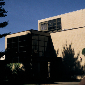 MIT Alumni Swimming Pool and Wang Fitness Center (Bldg. 57)