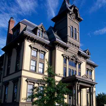 Saugus Town Hall