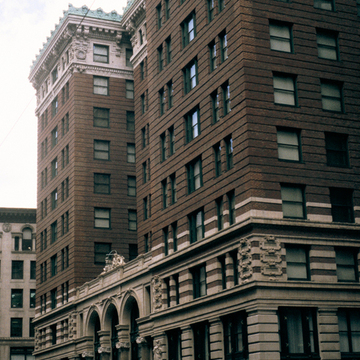 Oakwoods Apartments (Board of Trade Building)