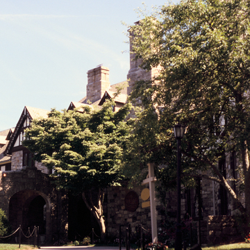 Henderson House, Northeastern University (Edward Pierce House)