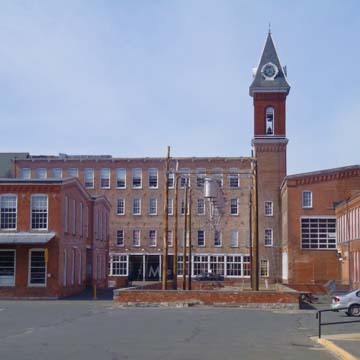 Massachusetts Museum of Contemporary Art