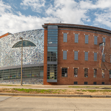 AMERICAN VISIONARY ART MUSEUM (AVAM)