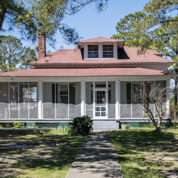 WARREN TOLSON COTTAGE