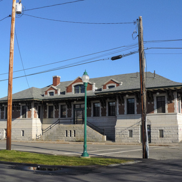 Gardiner Railroad Station