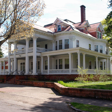 Laurium Manor Inn (Thomas H. and Caroline Chynoweth Hoatson Jr. House)