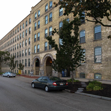 The Boardwalk Building (Berkey and Gay Furniture Company)