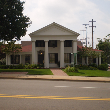 Design Plus (Abram W. and Elnoa Prior Pike House)