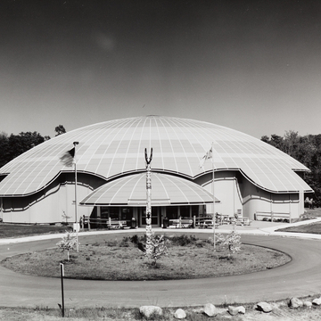 Strongheart Civic Center of Grand Traverse Band of Chippewa&Ottawa Indians 