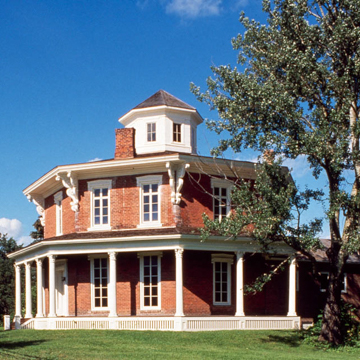 Loren Andrus Octagon House (Loren and Lucina Davis House)