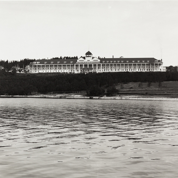 Grand Hotel 