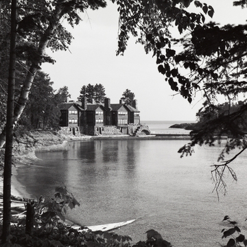 Granot Loma (Louis G. and Marie Young Kaufman Summer Estate) 