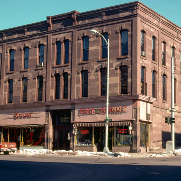 Harlow Block