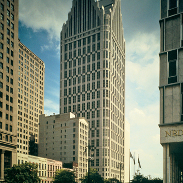 One Detroit Center (Comerica Tower)