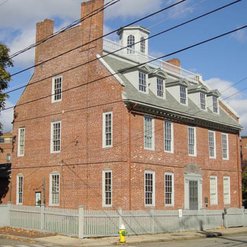 Macpheadris-Warner House