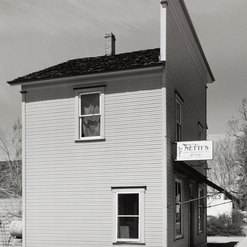 Netti's (Perry's Dry Goods)