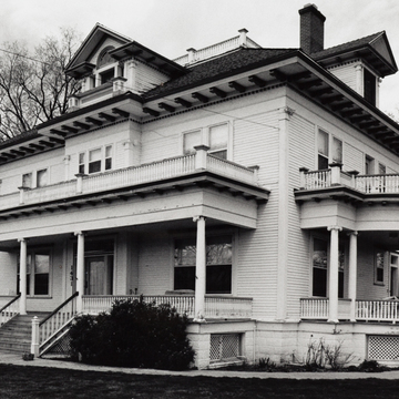 Nenzel Mansion (Arendt Jensen House)