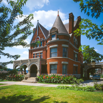 Charles Schwab House