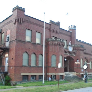 Antique Mall Auction Gallery (Franklin Armory)