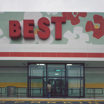 Oxford Valley Mall