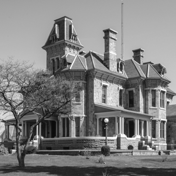 City Hall and Police Station (Jackson House and Carriage House)