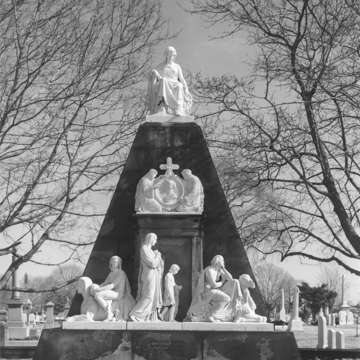 Gardel monument