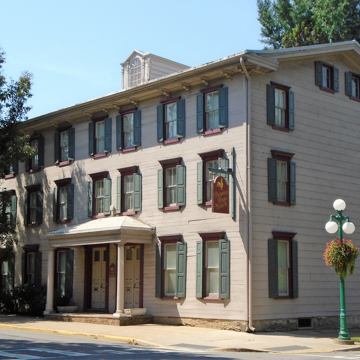 Packwood House Museum (Andrew Shearer's Tavern)